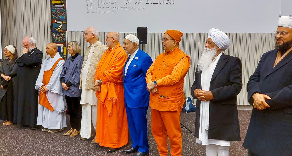 El presidente del Foro Interreligioso Internacional Transcendence, Pujya Swami Rameshwarananda Giri Maharaj, participa en el 10º Encuentro del Elijah Board of World Religious Leaders – EBWRL
