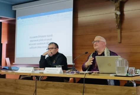 Ramchandani, miembro del FIIT, participa en las jornadas de diálogo interreligioso organizadas por la Conferencia Episcopal Española